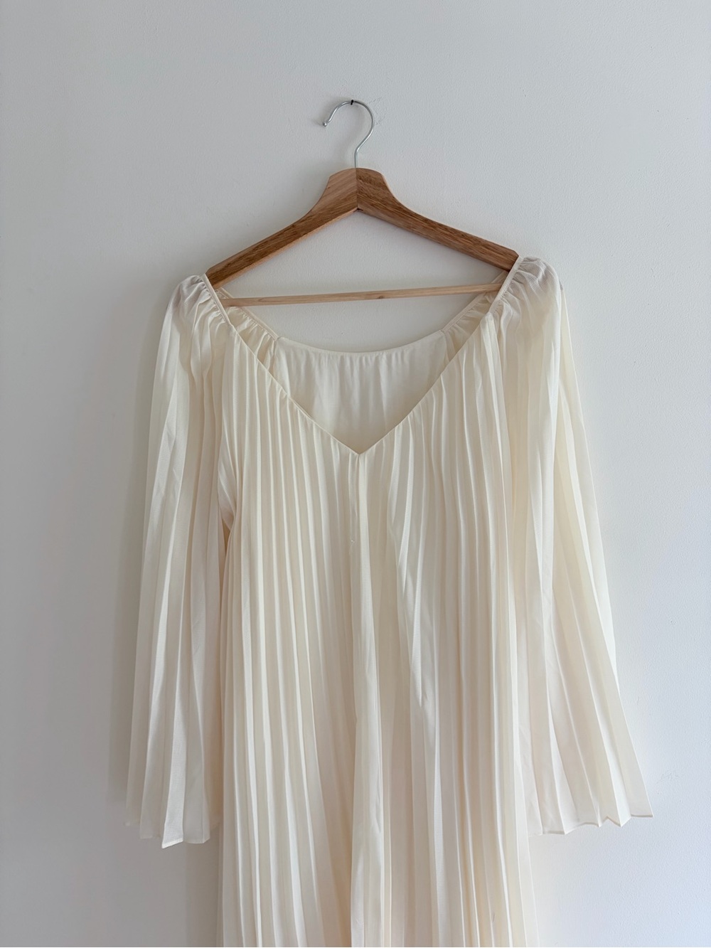 Sezane // Juliette Pleated Dress - Picture 7 of 8